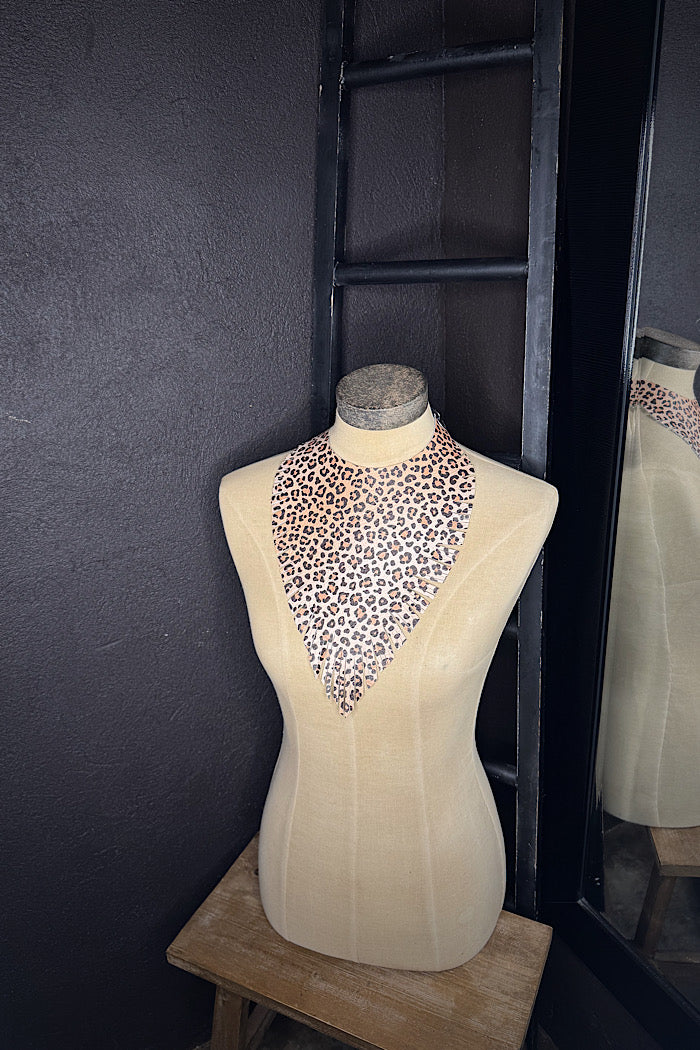 MICKELLOO “RUFFLED FEATHERS” NECKLACE - LEOPARD
