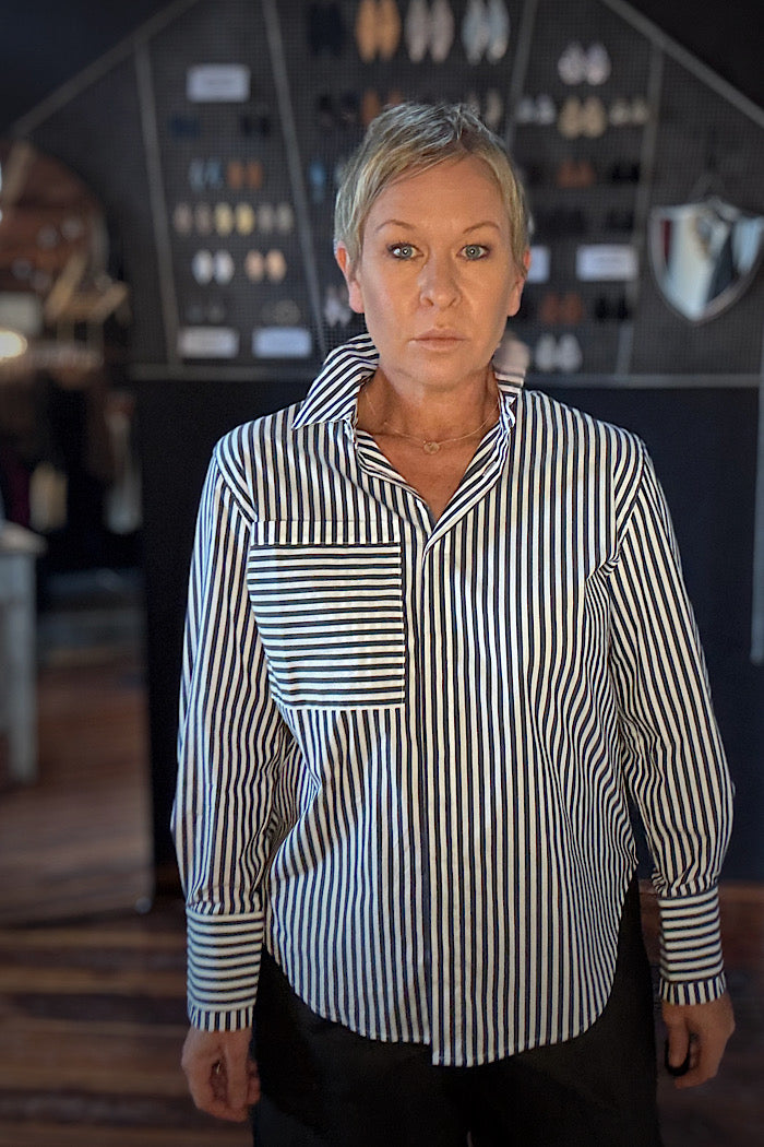 SEW DIRECTIONAL SHIRT - NAVY WIDE STRIPE