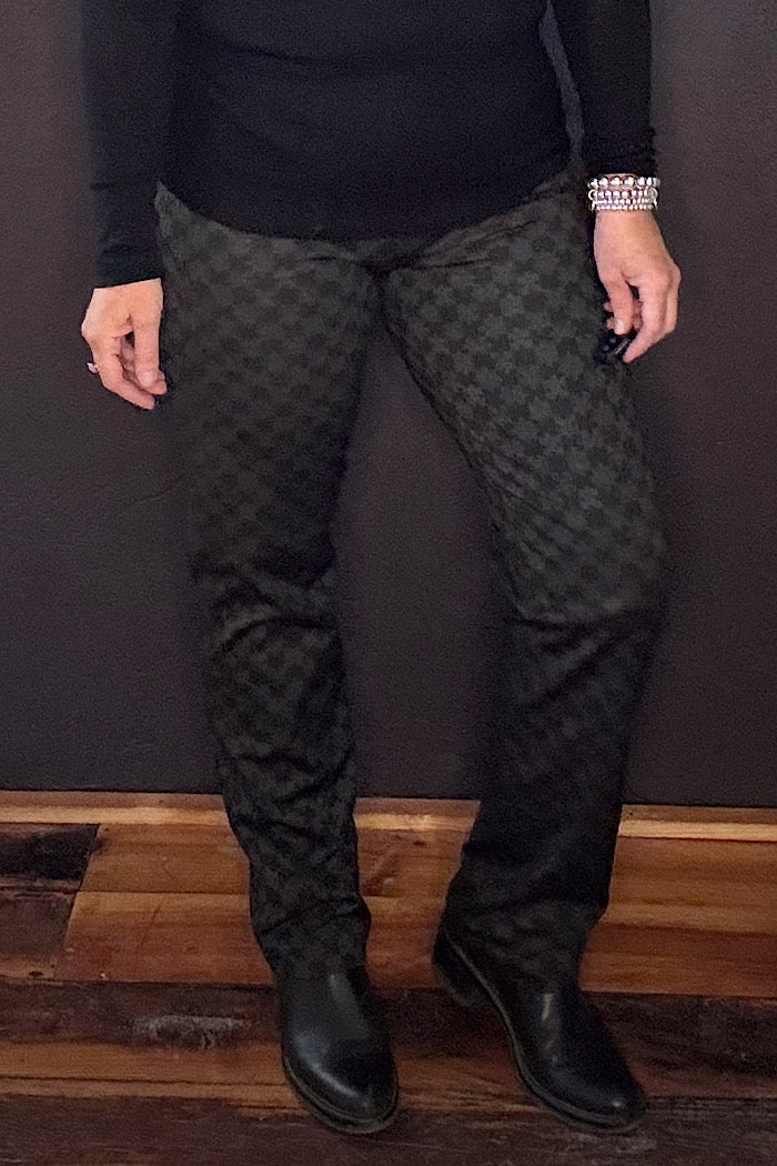 GO TO PANT - PUZZLING