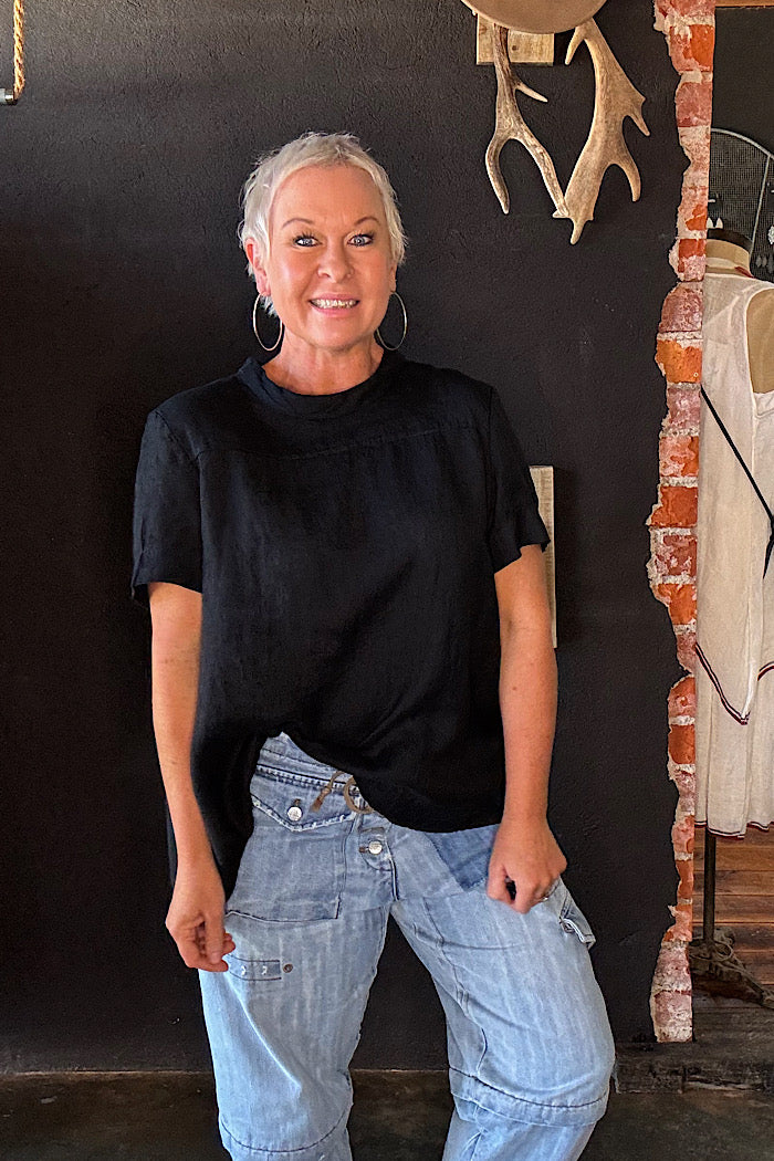 ADÉLINE LINEN SWING TOP - BLACK