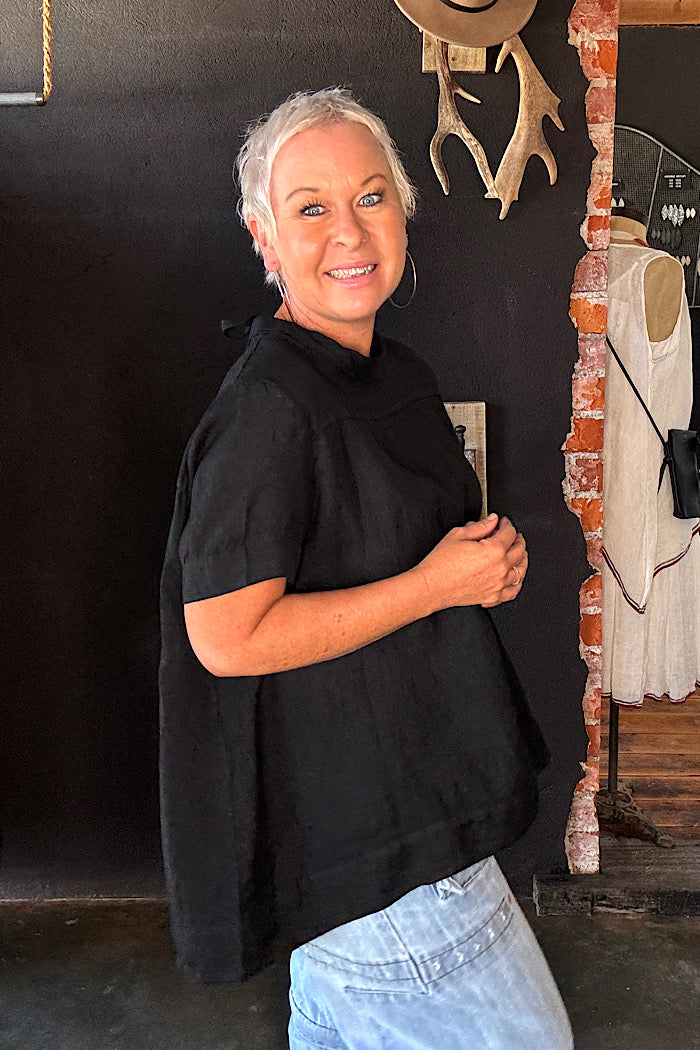 ADÉLINE LINEN SWING TOP - BLACK