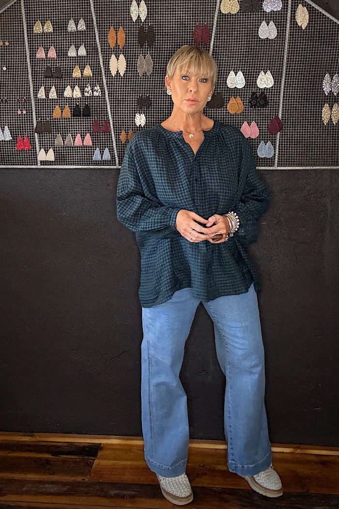 MONTAIGNE CARMEN BUTTON THROUGH LONG SLEEVE LINEN SHIRT - TINY BLUE CHECK