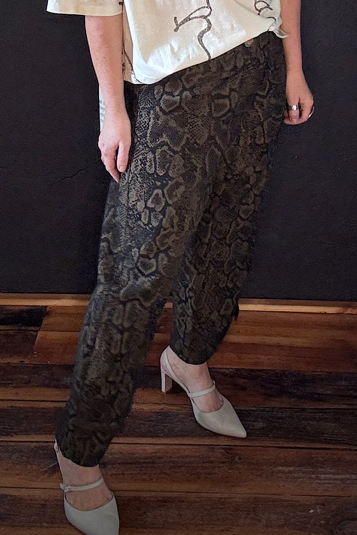 M.A. DAINTY TRUCKER JEANS - BROWN SNAKE