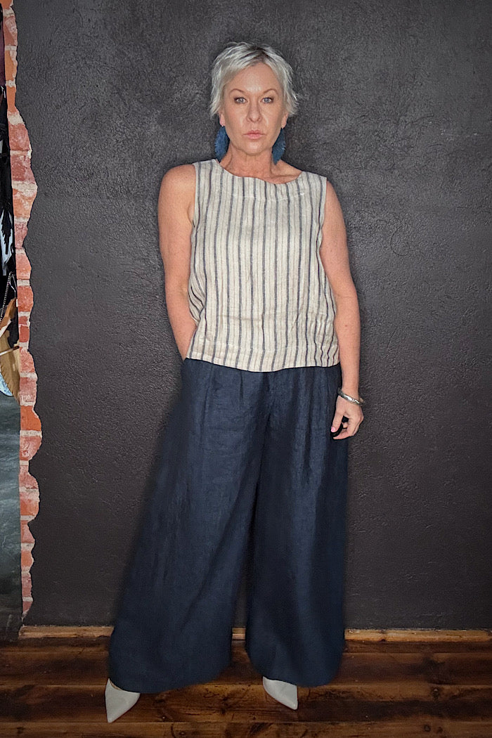 EVA’S SUNDAY ELLIS SHELL TOP - NAVY STRIPE