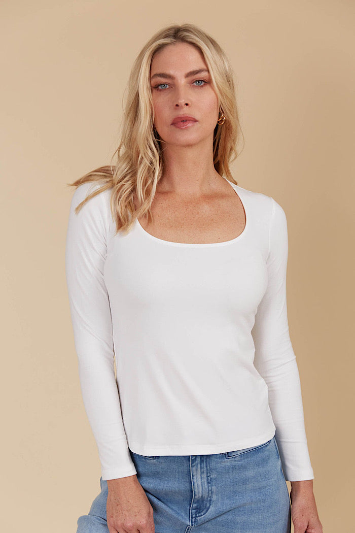 NARIA SCOOP NECK TOP - IVORY