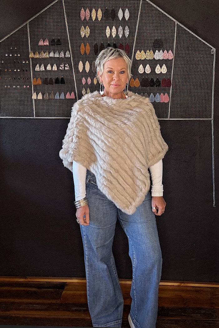 PIPER FUR PONCHO - STONE