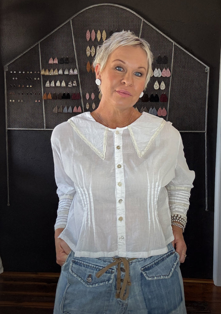WEDNESDAY COTTON & LACE SHIRT  - WHITE WITH CREAM TRIM