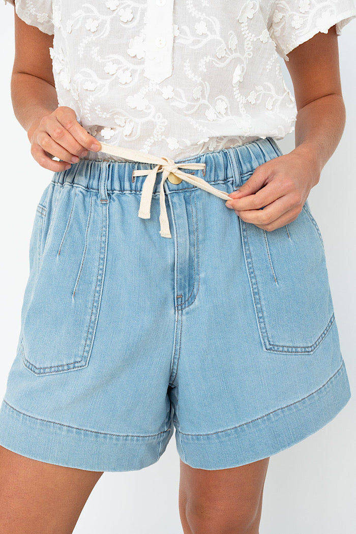 SOFIA SHORT - SKY BLUE