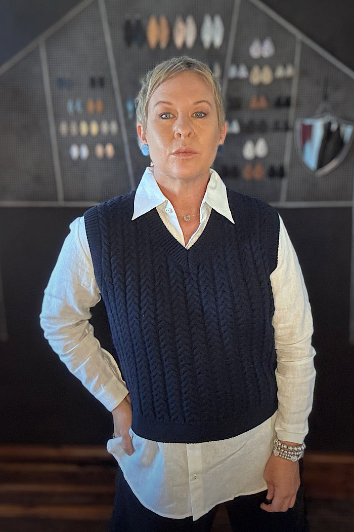 ARTHURS PASS VEST - MIDNIGHT