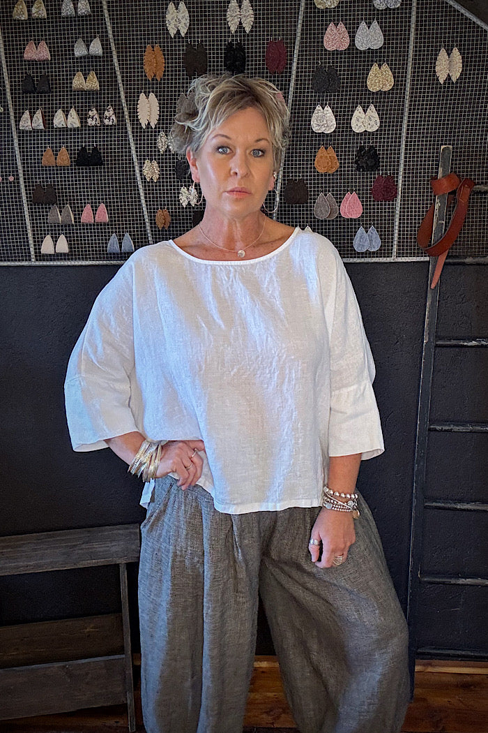 MONTAIGNE ARTISTRY LINEN TOP - WHITE