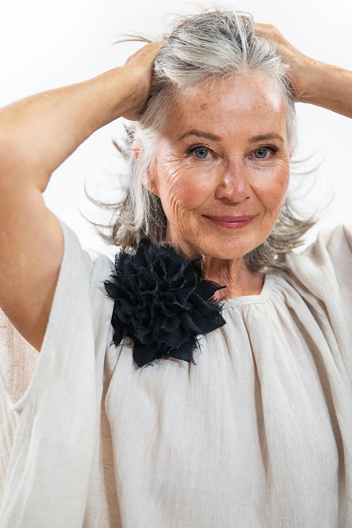 EVA'S SUNDAY FABRIC FLOWER BROOCH - BLACK CRUSH