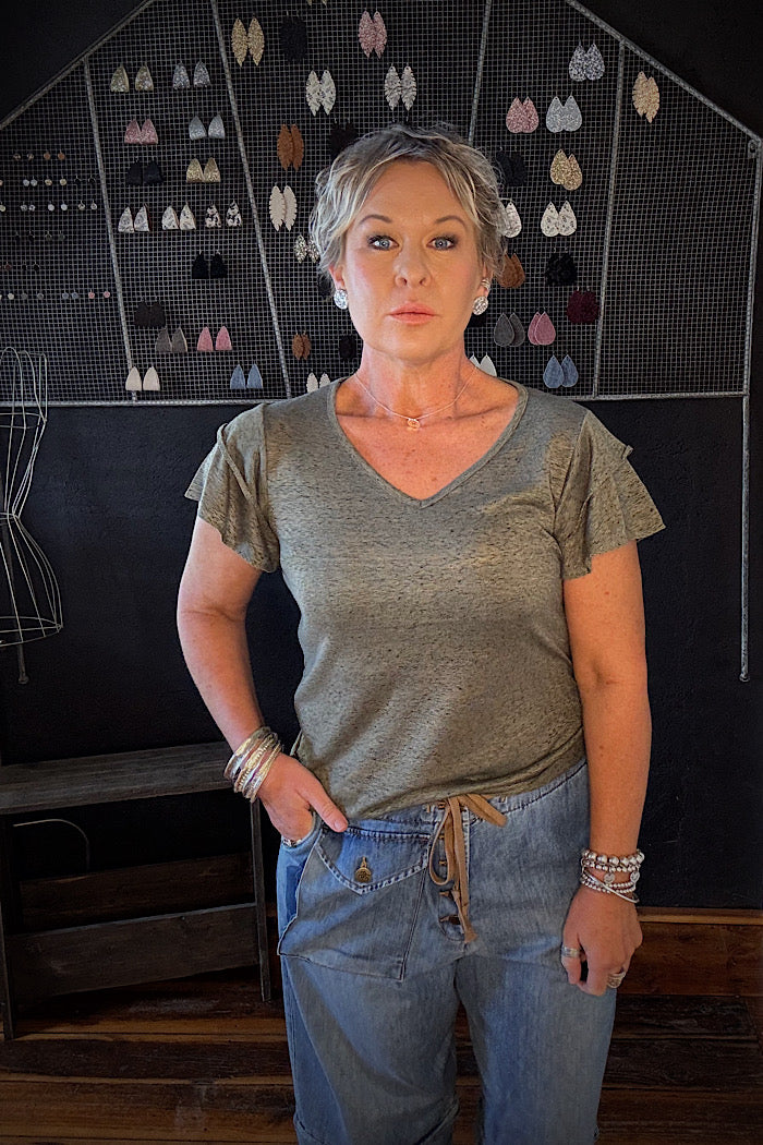 NORBERTA FLUTTER SLEEVE T-SHIRT - KHAKI