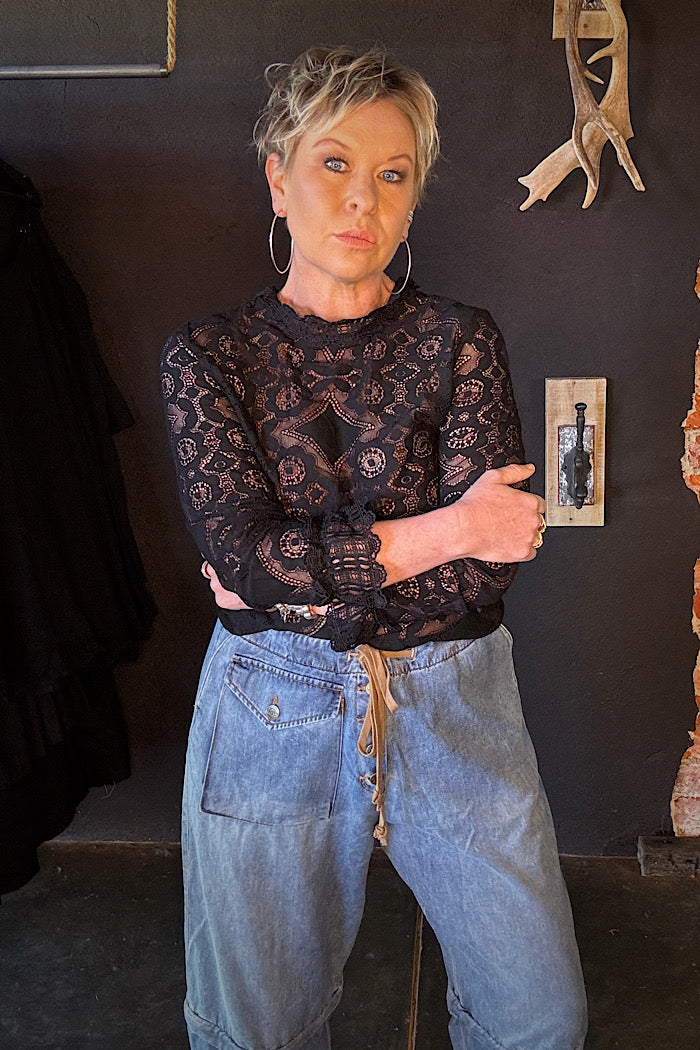 M.A. DAINTY TRUCKER JEANS - VINTAGE WASH