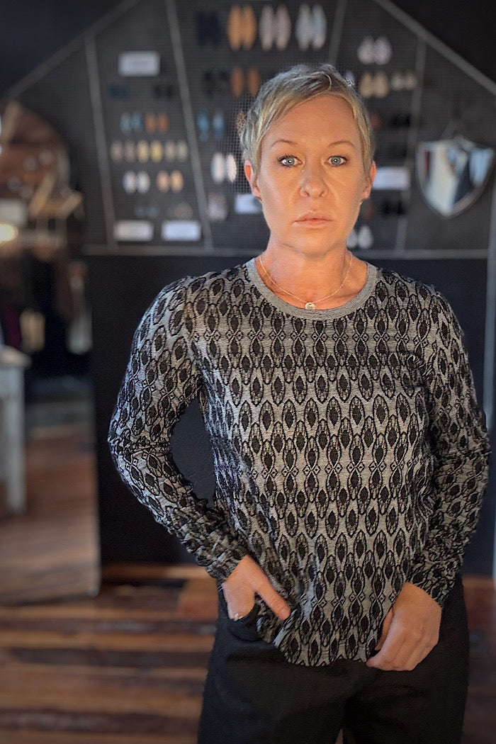 LOOMINARY LONG SLEEVE TOP - BLACK