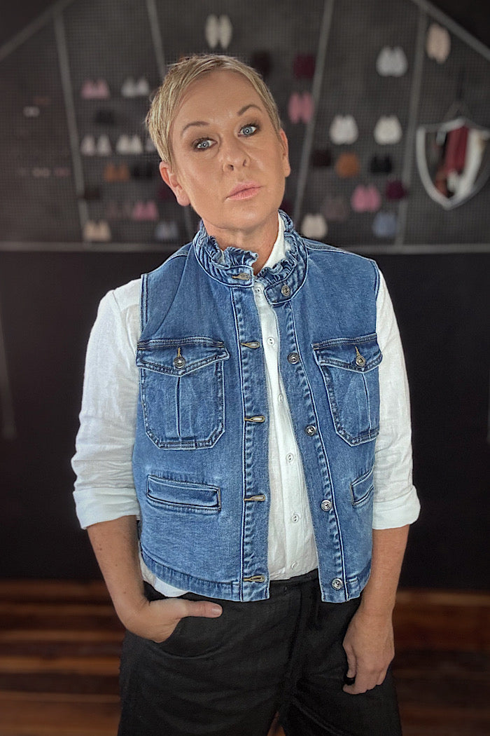 KIREINA ERICA VEST - DAKOTA WASH