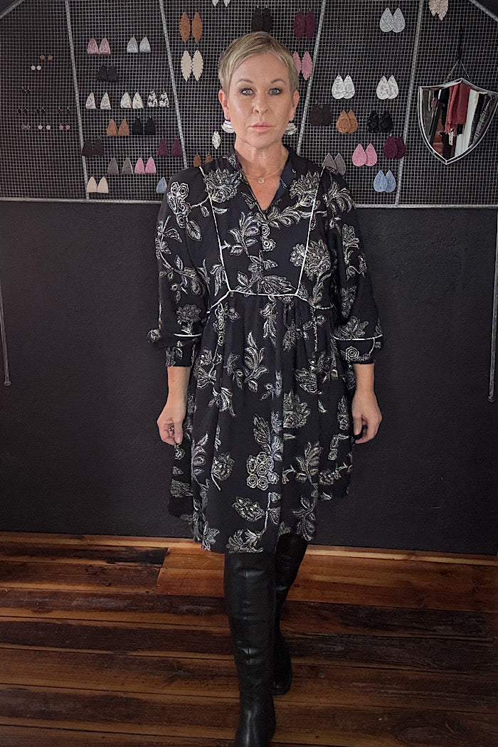 THREAD TALES DRESS - BLACK FOLKLORE