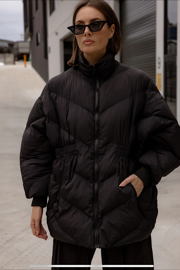 BONO PUFFER JACKET - BLACK