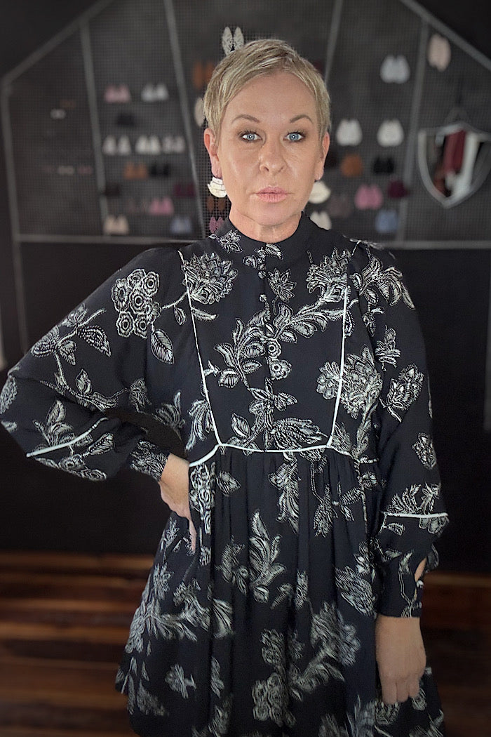 THREAD TALES DRESS - BLACK FOLKLORE