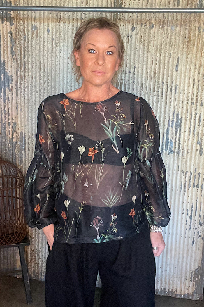 COURTNEY BLOUSE - BLACK BOTANICAL