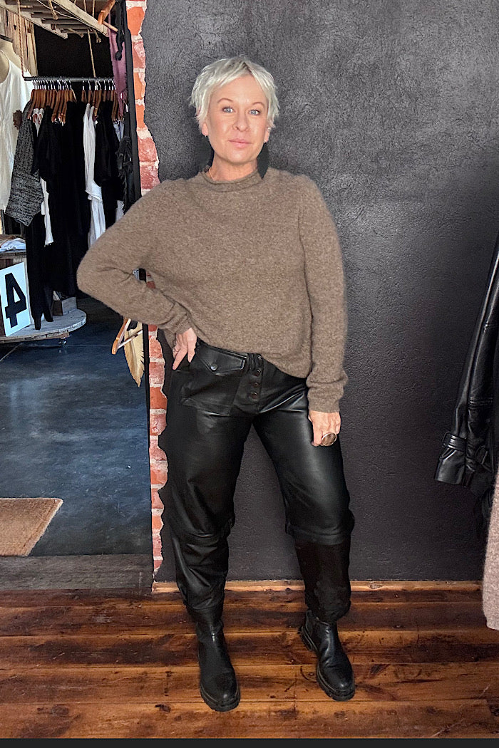 M.A. DAINTY LEATHER TRUCKERS