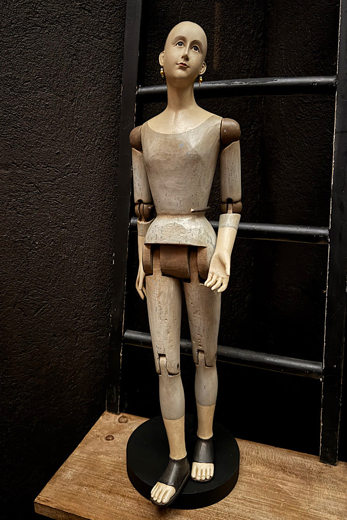 STANDING BLAIR