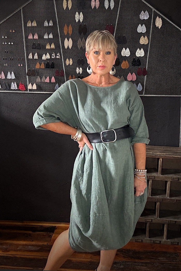 ITALIAN LINEN SCALLOPED EDGE DRESS - KHAKI