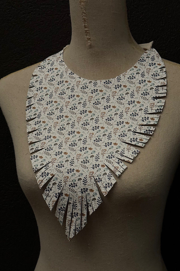 MICKELLOO “RUFFLED FEATHERS” NECKLACE - VINTAGE GARDEN