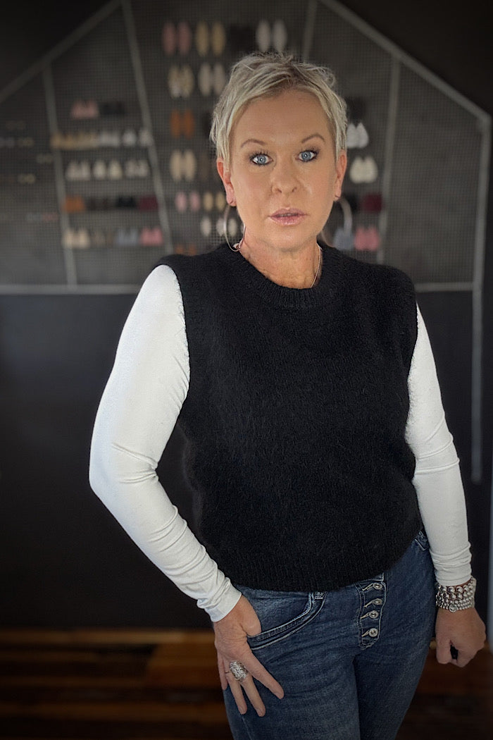 OLGA DE POLGA ASPEN KNIT ALPACA VEST - BLACK