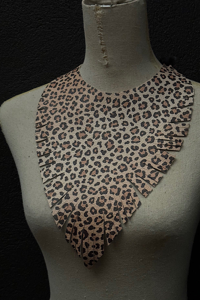 MICKELLOO “RUFFLED FEATHERS” NECKLACE - LEOPARD