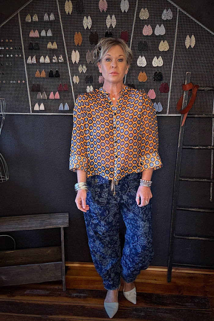 M.A. DAINTY TRUCKER JEANS - FLORAL