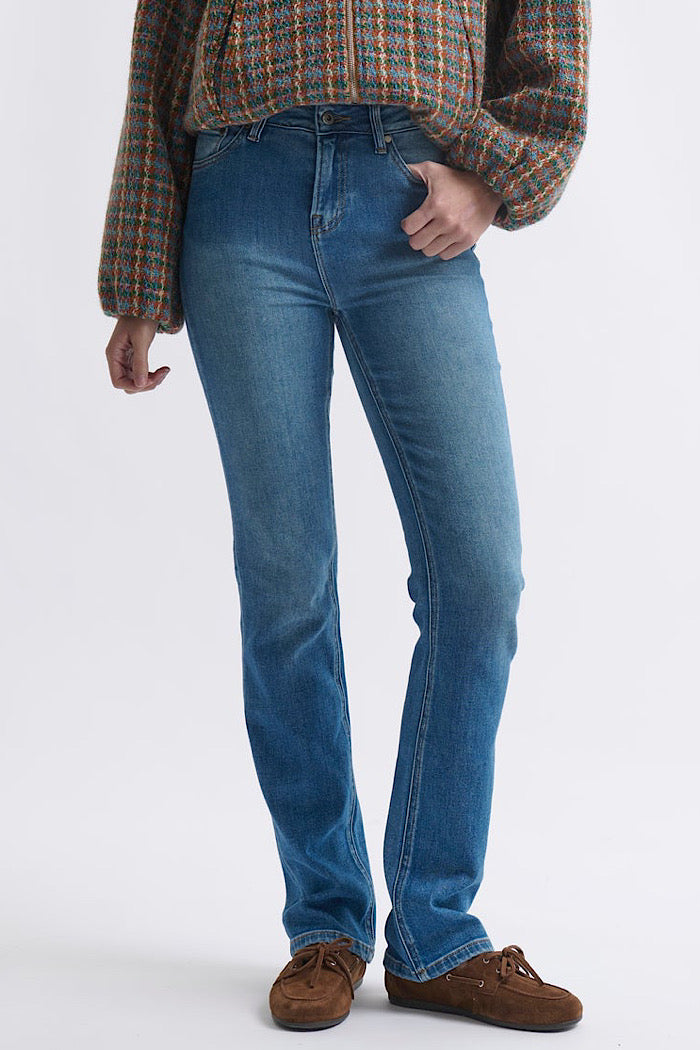 KIREINA VACAY JEAN - DAKOTA WASH