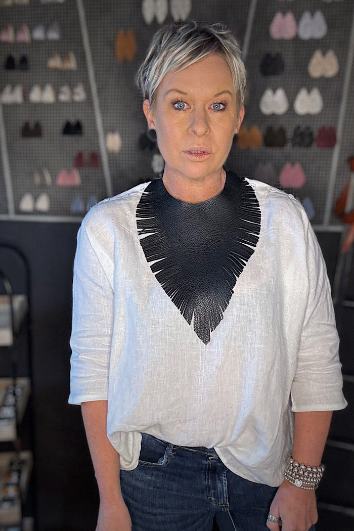 MICKELLOO “RUFFLED FEATHERS” NECKLACE - TEXTURED MATTE BLACK