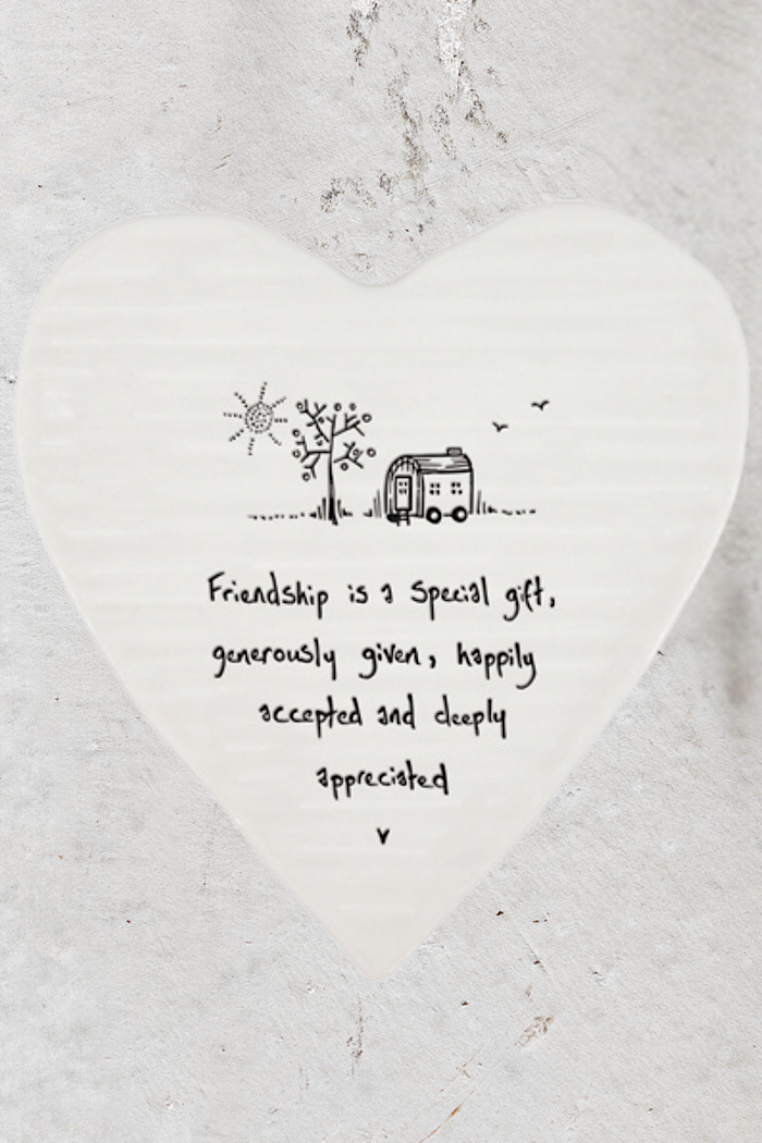 PORCELAIN WOBBLY HEART COASTER - FRIENDSHIP IS A SPECIAL GIFT
