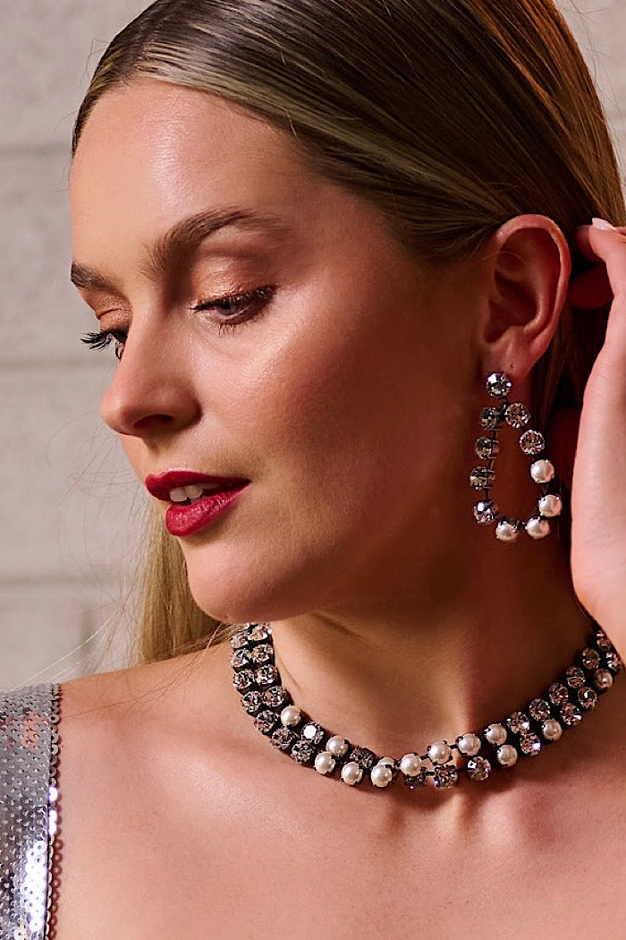 AURORA ROCKS LOOP EARRINGS - PEARL & CRYSTAL