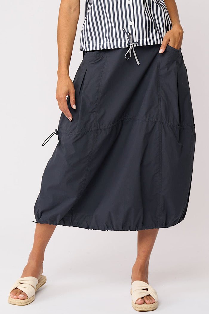 HEMLINE HYPE SKIRT - NAVY