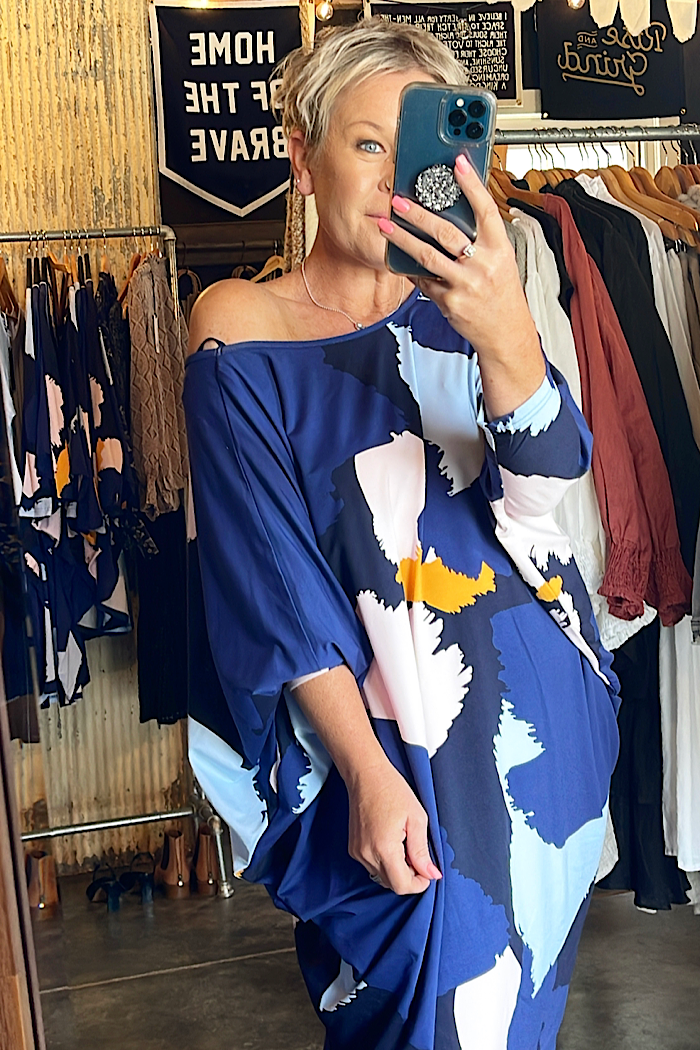 LONG SLEEVED MIRACLE DRESS - WHISPER