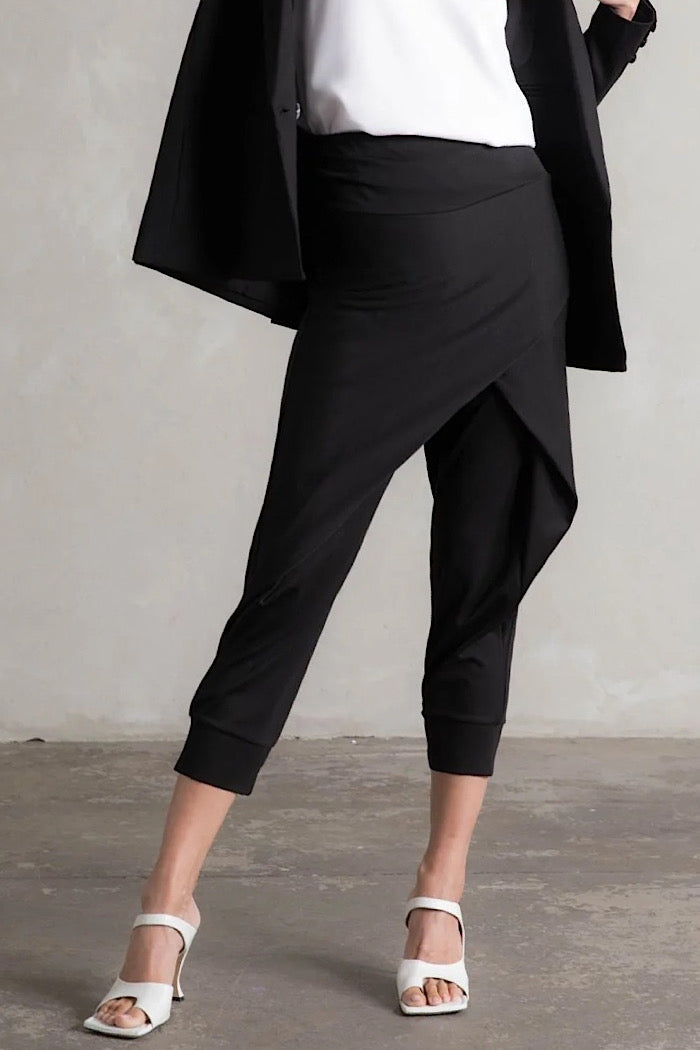 CHARLI CROSSOVER PONTI PANTS - BLACK