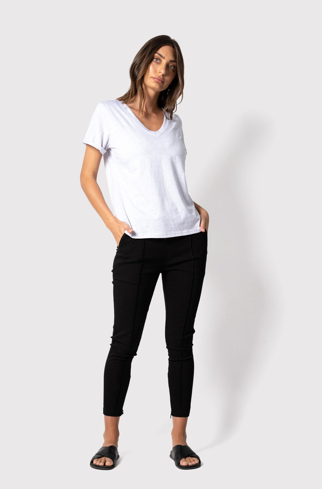 ALX T-SHIRT V NECK - GREY - FINAL CLEARANCE