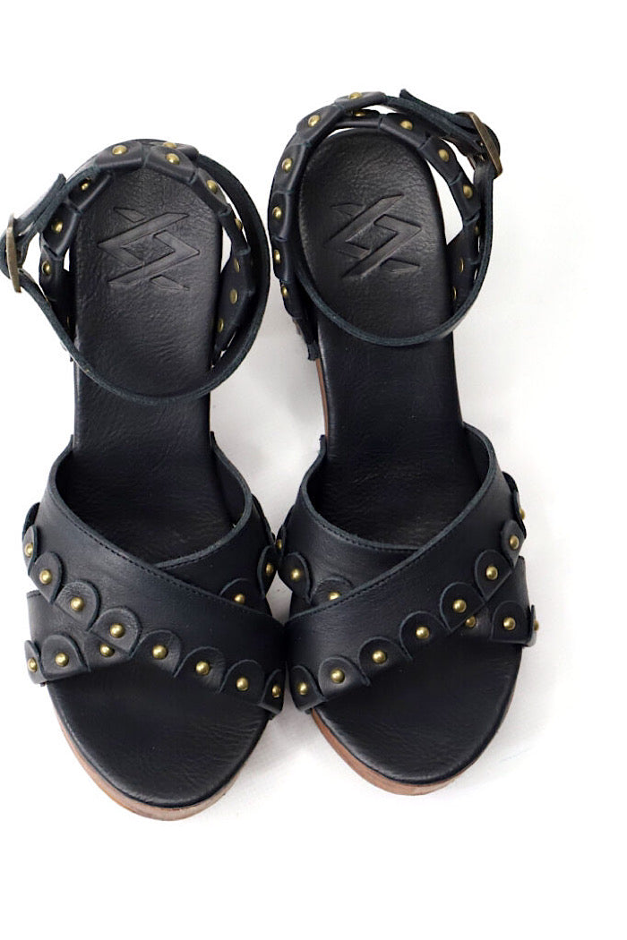 ANNABELLE WEDGE - BLACK - FINAL CLEARANCE