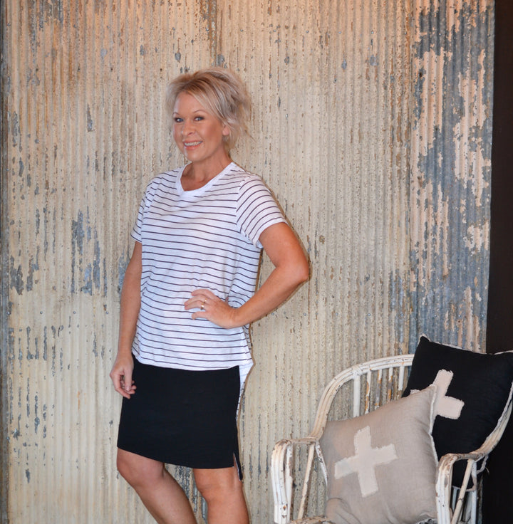 SORRENTO TEE - BLACK & WHITE STRIPE