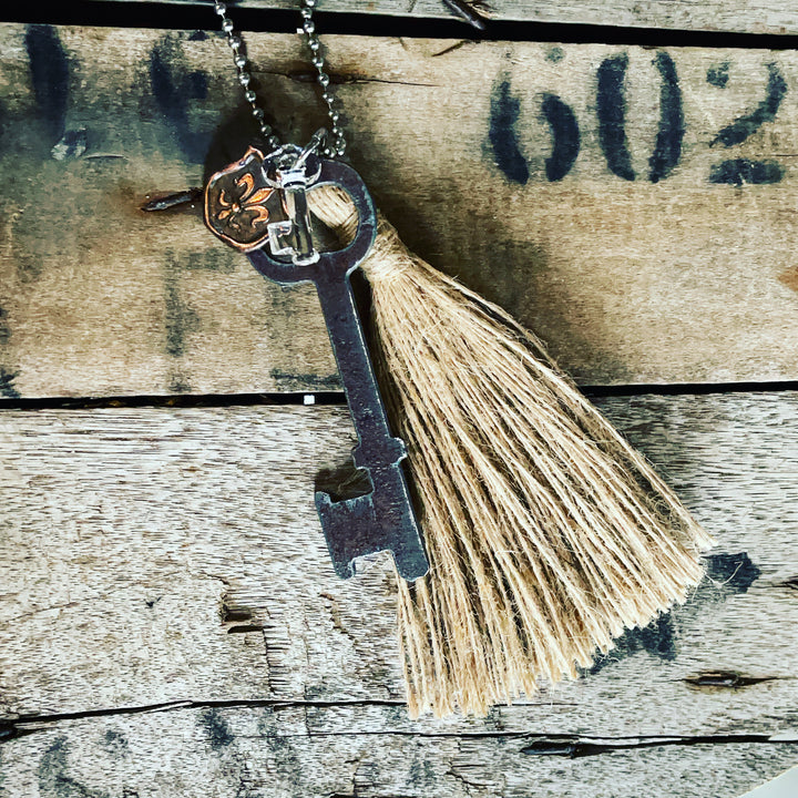 MICKELLOO TASSEL & CHARM NECKLACE - UNLOCK YOUR DREAMS