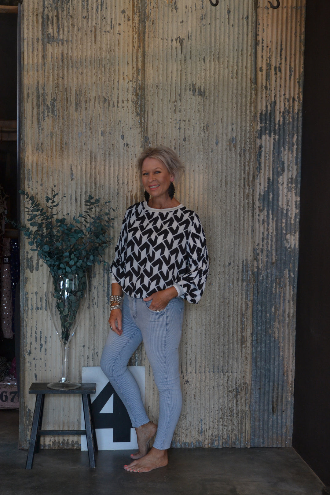 MONOCROME BLOUSE - BLACK & WHITE