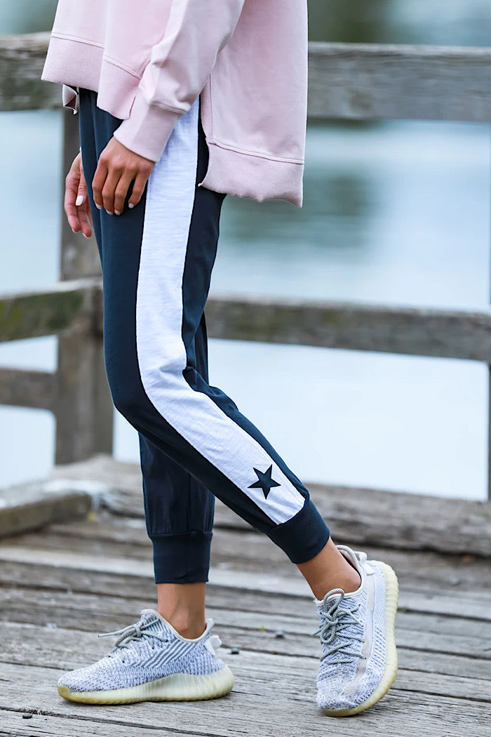 CONTRAST STAR PANEL JOGGER - INK