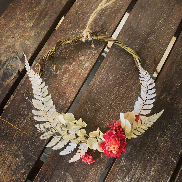 PRESERVED FLOWER WREATH DECORATIONS