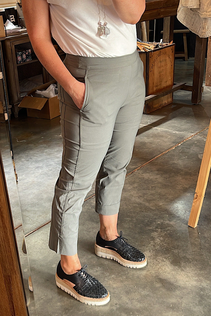 UP OR DOWN TRAPEZE PANTS - PALM ( LIGHT KHAKI)