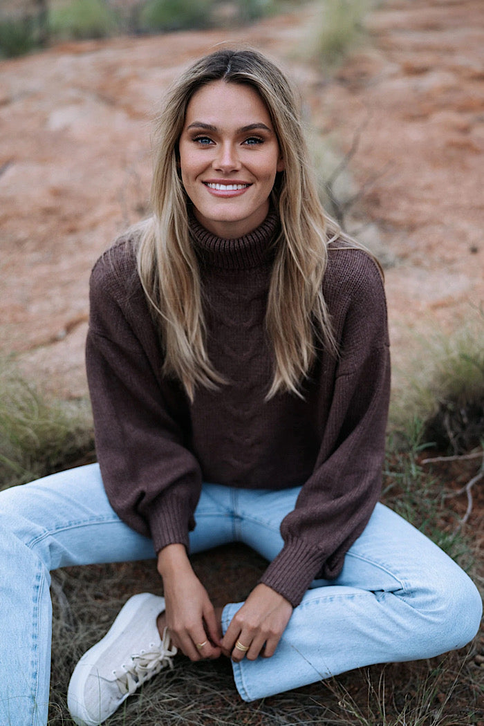 BECCA SWEATER - WALNUT