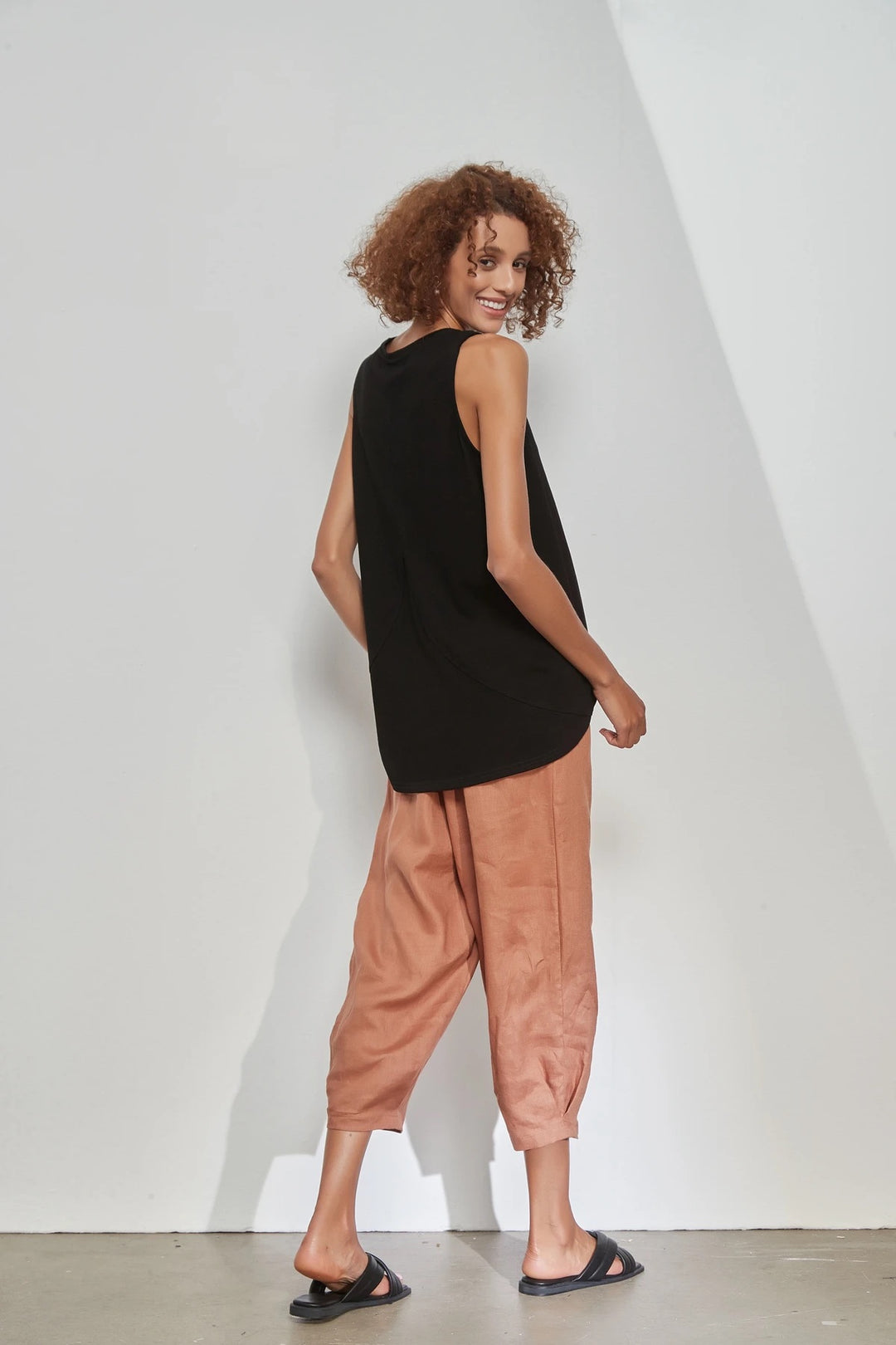 CLASSIC TANK - BLACK